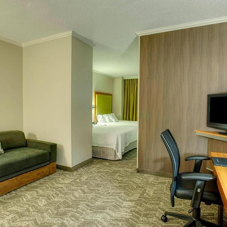 สปริงฮิลล์ สวีท ลอว์เรนซ์ ดาวน์ทาวน์ Hotel ภายนอก รูปภาพ