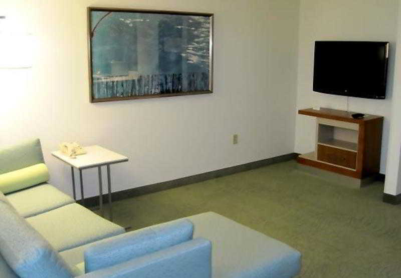 สปริงฮิลล์ สวีท ลอว์เรนซ์ ดาวน์ทาวน์ Hotel ภายนอก รูปภาพ